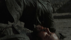 extant_GameOfThrones_7x07-TheDragonAndTheWolf_5527