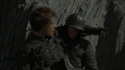 extant_GameOfThrones_7x07-TheDragonAndTheWolf_5568