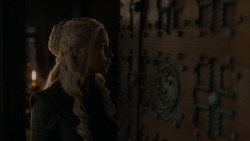 extant_GameOfThrones_7x07-TheDragonAndTheWolf_7437