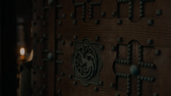 extant_GameOfThrones_7x07-TheDragonAndTheWolf_7438