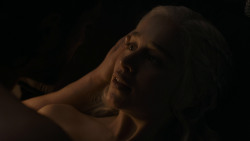extant_GameOfThrones_7x07-TheDragonAndTheWolf_7538