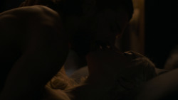 extant_GameOfThrones_7x07-TheDragonAndTheWolf_7557
