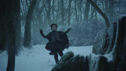 extant_GameOfThrones_8x01-Winterfell_0004