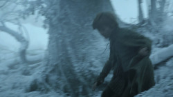extant_GameOfThrones_8x01-Winterfell_0009