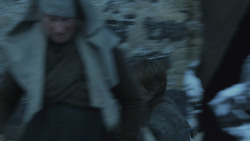 extant_GameOfThrones_8x01-Winterfell_0026