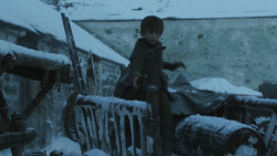 extant_GameOfThrones_8x01-Winterfell_0030
