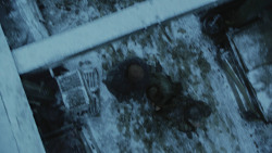 extant_GameOfThrones_8x01-Winterfell_0034