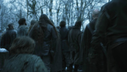 extant_GameOfThrones_8x01-Winterfell_0037