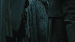 extant_GameOfThrones_8x01-Winterfell_0049