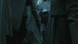 extant_GameOfThrones_8x01-Winterfell_0050