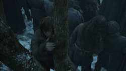 extant_GameOfThrones_8x01-Winterfell_0085