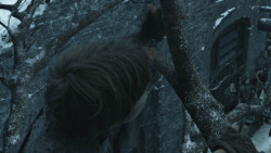 extant_GameOfThrones_8x01-Winterfell_0105