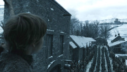 extant_GameOfThrones_8x01-Winterfell_0117