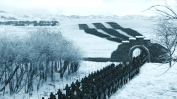 extant_GameOfThrones_8x01-Winterfell_0131