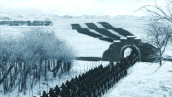 extant_GameOfThrones_8x01-Winterfell_0135