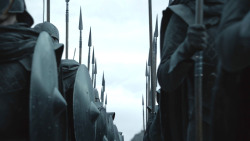 extant_GameOfThrones_8x01-Winterfell_0141