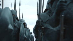 extant_GameOfThrones_8x01-Winterfell_0152