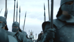 extant_GameOfThrones_8x01-Winterfell_0159