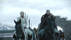 extant_GameOfThrones_8x01-Winterfell_0170