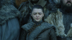extant_GameOfThrones_8x01-Winterfell_0211