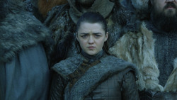 extant_GameOfThrones_8x01-Winterfell_0212