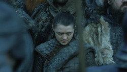extant_GameOfThrones_8x01-Winterfell_0214
