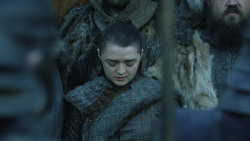 extant_GameOfThrones_8x01-Winterfell_0216