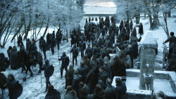 extant_GameOfThrones_8x01-Winterfell_0220