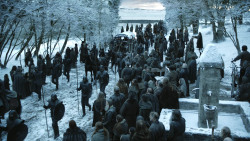 extant_GameOfThrones_8x01-Winterfell_0224