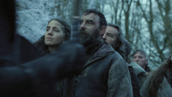 extant_GameOfThrones_8x01-Winterfell_0226