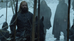 extant_GameOfThrones_8x01-Winterfell_0241