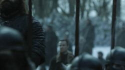 extant_GameOfThrones_8x01-Winterfell_0253