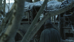 extant_GameOfThrones_8x01-Winterfell_0273