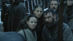 extant_GameOfThrones_8x01-Winterfell_0316