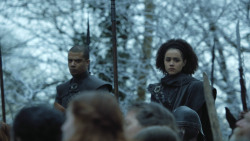 extant_GameOfThrones_8x01-Winterfell_0321