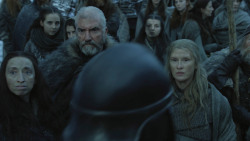 extant_GameOfThrones_8x01-Winterfell_0328