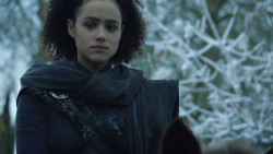 extant_GameOfThrones_8x01-Winterfell_0334