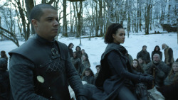 extant_GameOfThrones_8x01-Winterfell_0335