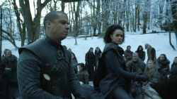 extant_GameOfThrones_8x01-Winterfell_0336