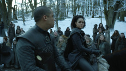 extant_GameOfThrones_8x01-Winterfell_0339