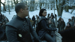 extant_GameOfThrones_8x01-Winterfell_0340