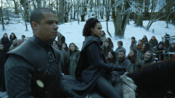 extant_GameOfThrones_8x01-Winterfell_0342