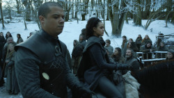 extant_GameOfThrones_8x01-Winterfell_0343