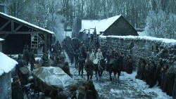 extant_GameOfThrones_8x01-Winterfell_0350