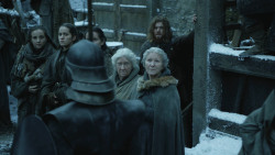 extant_GameOfThrones_8x01-Winterfell_0354