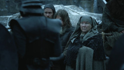 extant_GameOfThrones_8x01-Winterfell_0373