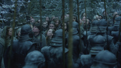 extant_GameOfThrones_8x01-Winterfell_0374