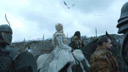 extant_GameOfThrones_8x01-Winterfell_0378