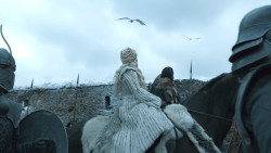 extant_GameOfThrones_8x01-Winterfell_0380