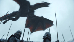 extant_GameOfThrones_8x01-Winterfell_0392